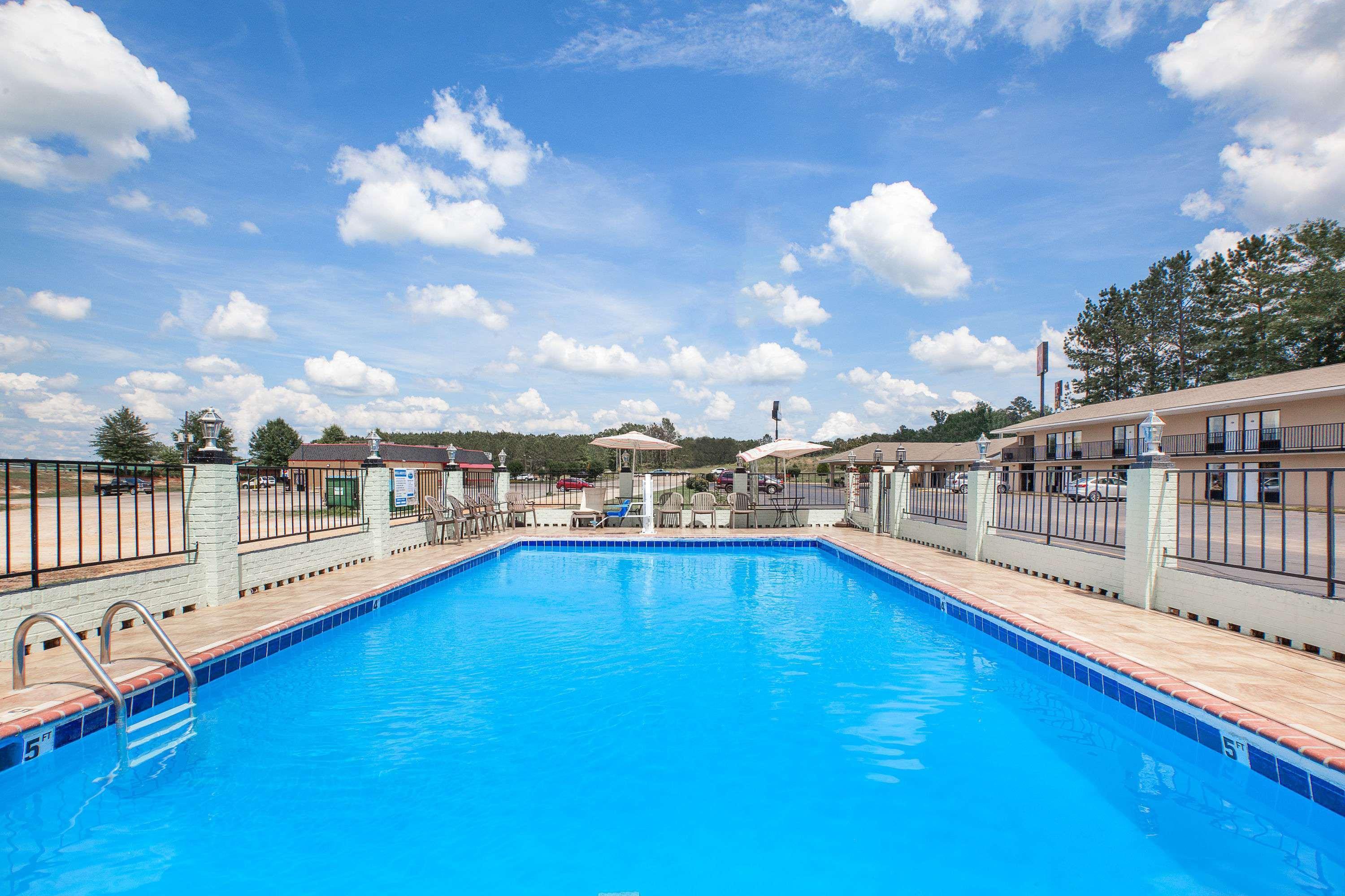 Days Inn By Wyndham Newton Ms I-20 Экстерьер фото